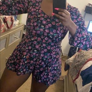 🛑 Forever 21 Floral Romper